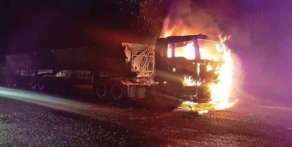 Three Trucks Catch Fire on N4, Causing Major Traffic Disruptions