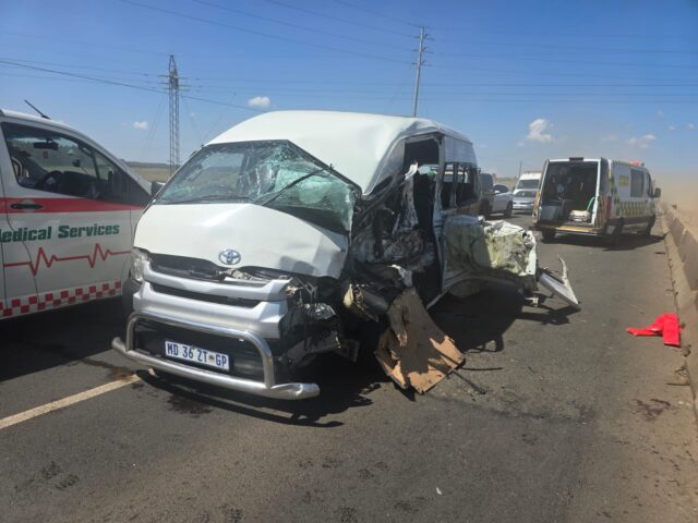 Three Killed in N2 Taxi Crash